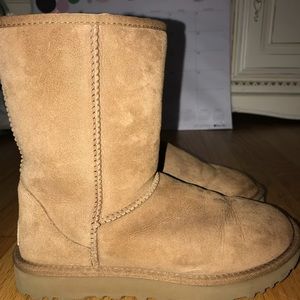 Classic II Short Boot (size 7)